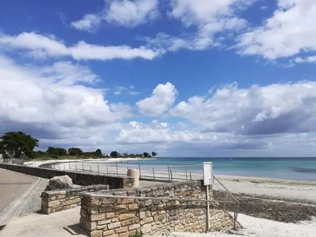 Maison tout confort au calme à 300m de la mer et du GR34 avec jardin - Photo 2