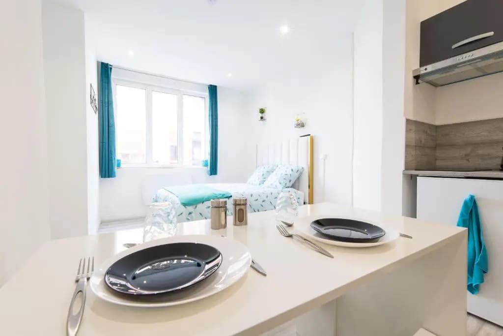 GLM Residences 1 - Photo 3