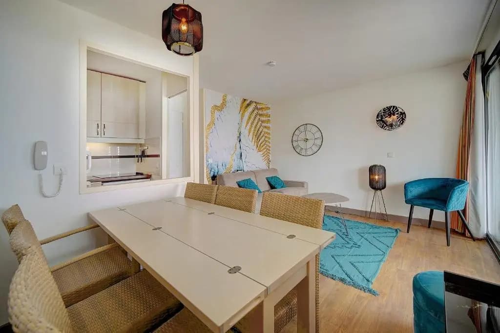 IMMOGROOM - 2 Rooms sea view - Renovated - Pool - Terrace - Parking - AC - Photo 4