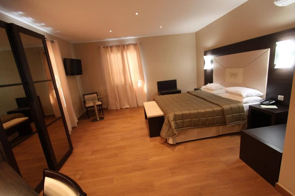Hotel Chez Charles - Photo 3