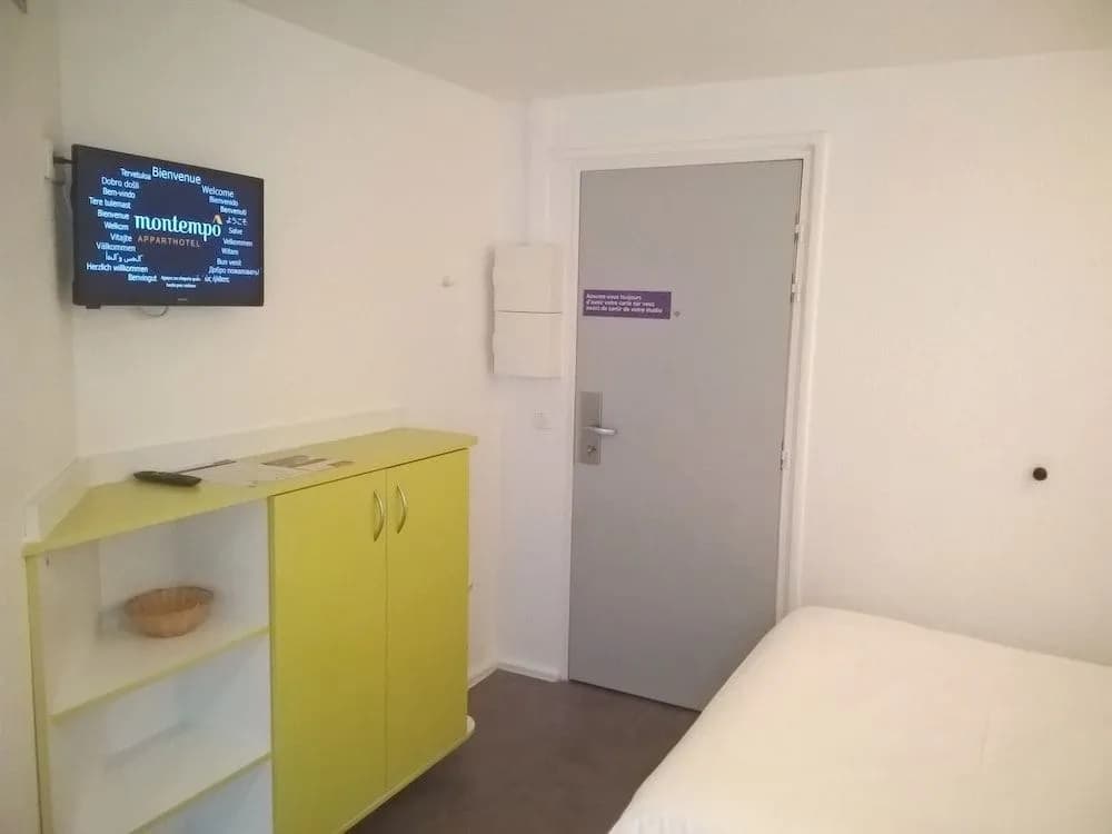 Montempô Apparthôtel Evry - Photo 4