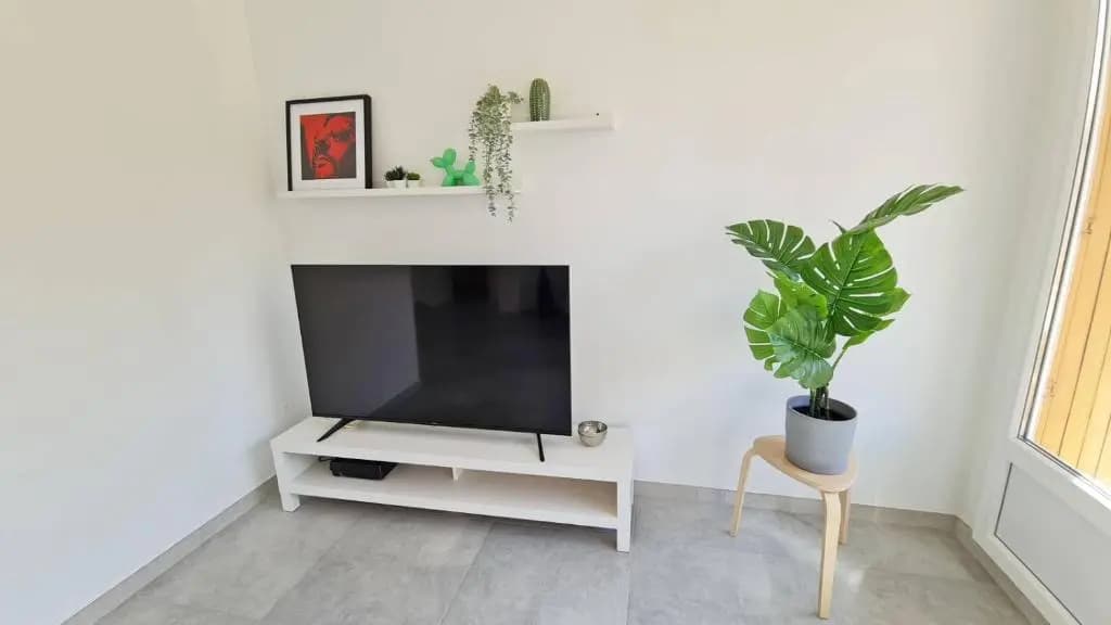 Maxbnb - T2 Balcon 50m2 - Climatise - Ouest - - Miniature 8