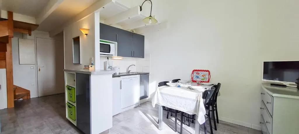 Appartement dans résidence avec piscine - Photo 4