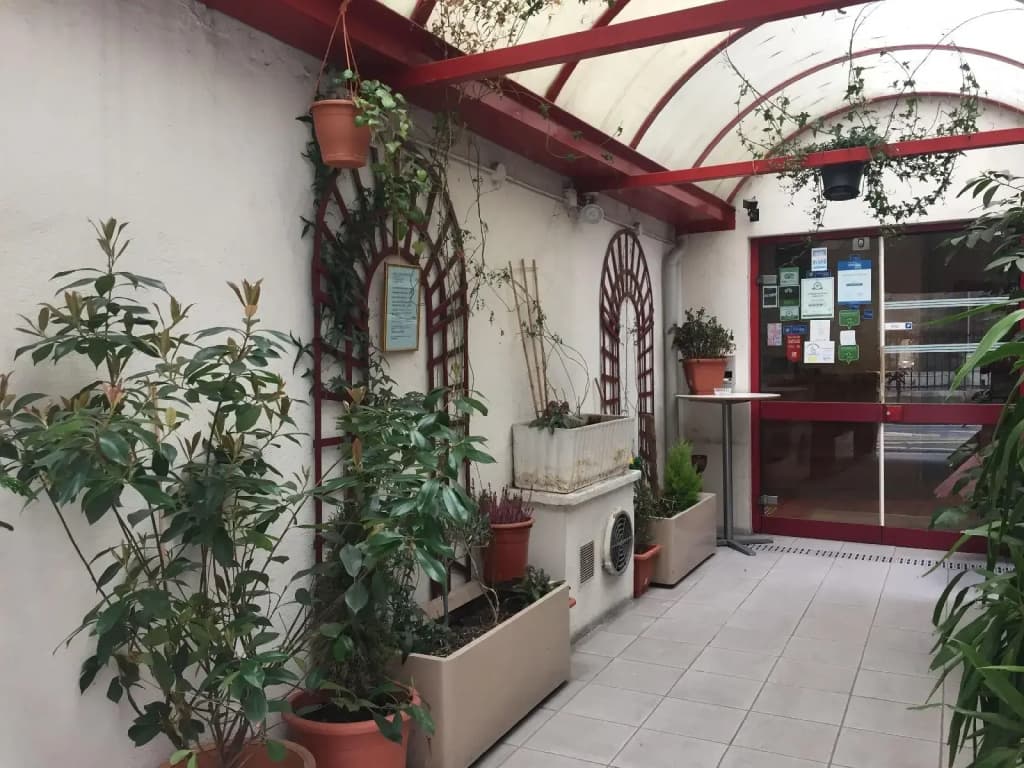 Hôtel de la Perdrix Rouge - Photo 1