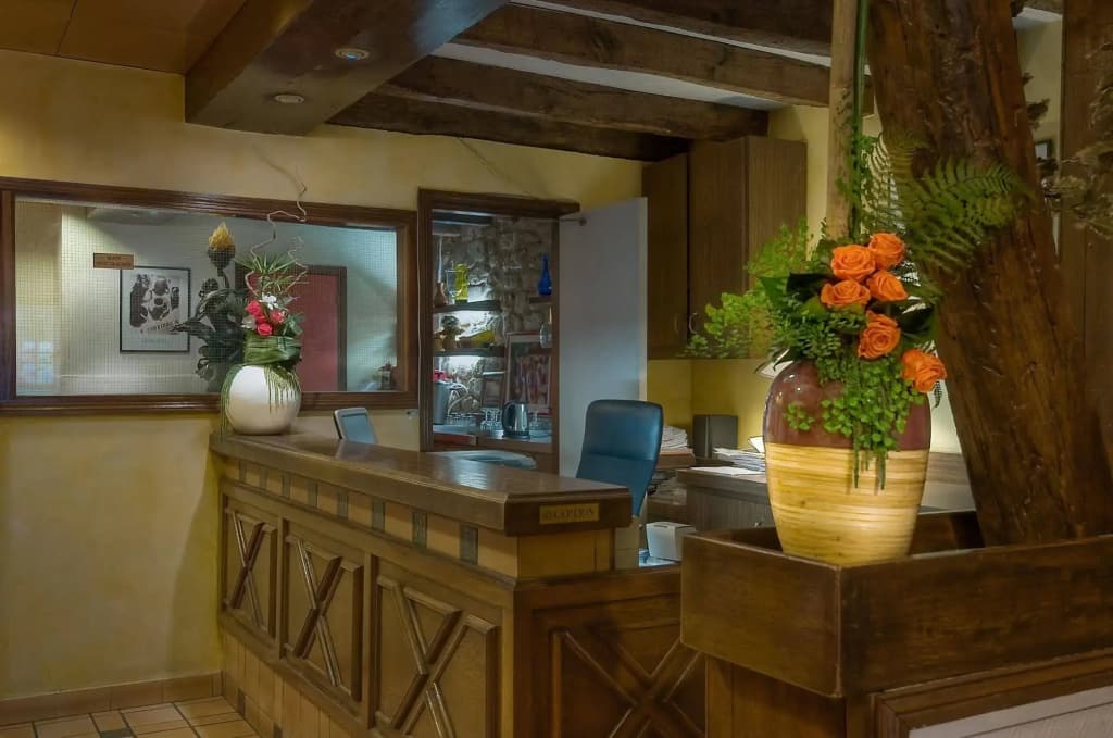 Le Faubourg Hotel - Photo 2