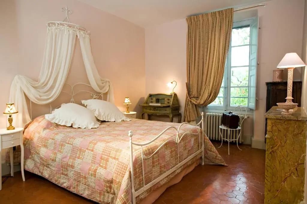 Chateau Mentone - Photo 2