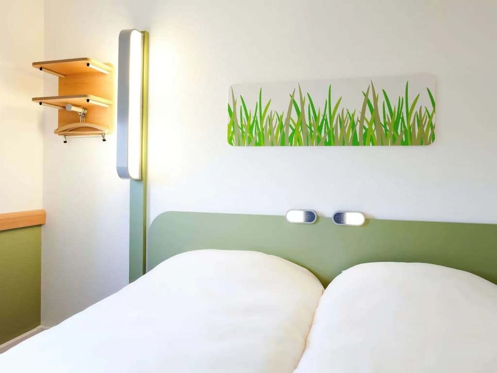 ibis budget Pontarlier - Photo 2