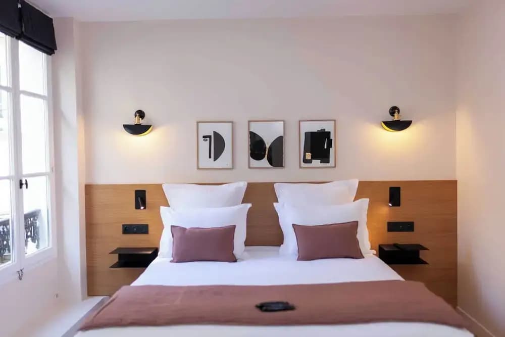 Hotel Tinah: Elegance and Comfort Near the Champs-elysees - Photo 1