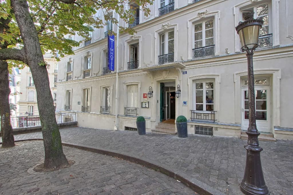 Timhotel Montmartre - Photo 1