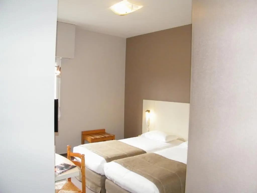 Brit Hotel L'Arrivée Guingamp (Ex:Brit Hotel Armor) - Photo 3