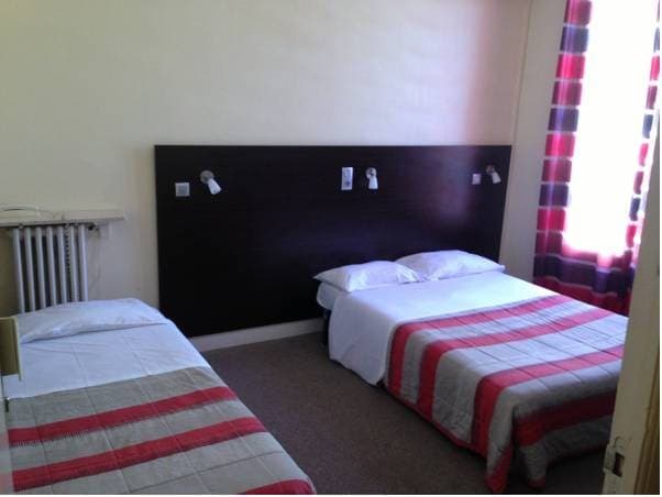 Hotel Savoy - Photo 2
