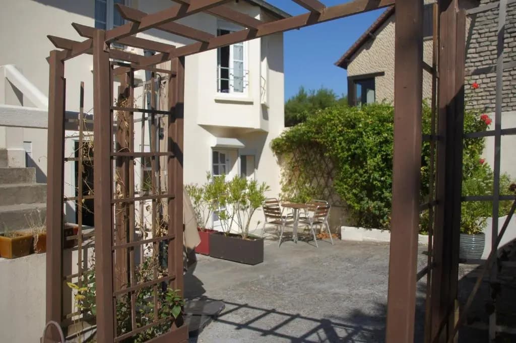 Hotel De La Mer - Photo 5