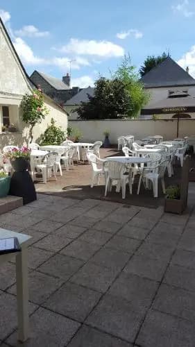 Hotel Restaurant Les Roches - Photo 1