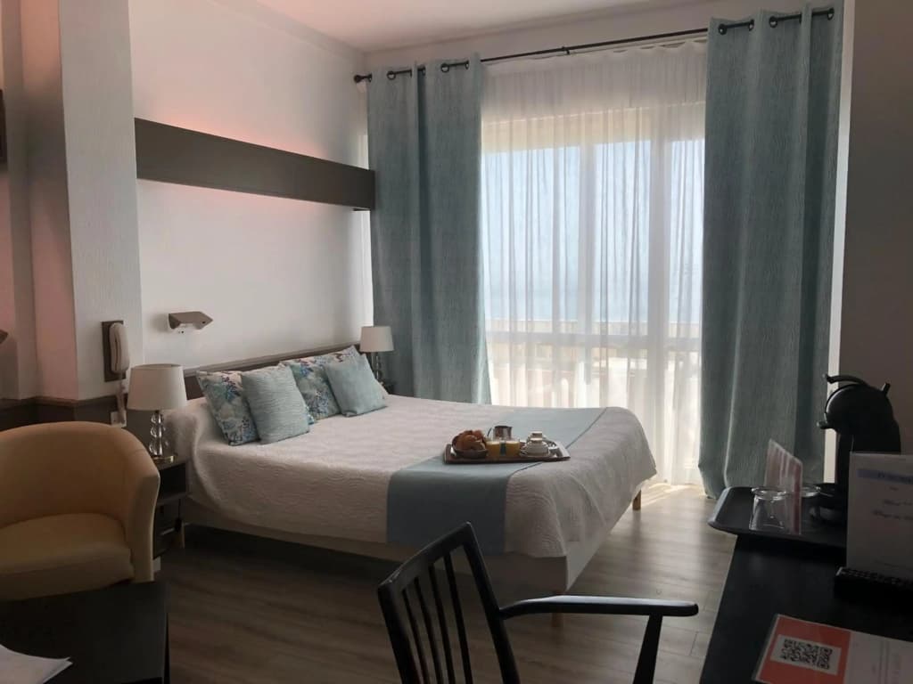 Hôtel Plage des Pins - Photo 3