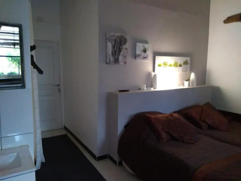 Chambres Les Soyeuses - Miniature 6