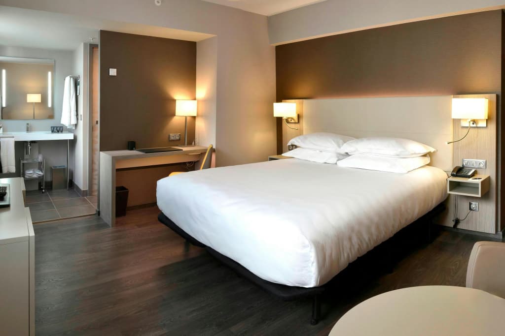 AC Hotel by Marriott Marseille Prado Velodrome - Photo 3