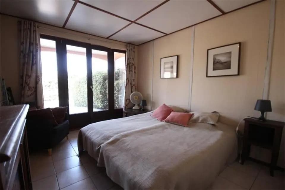 Domaine de vacances à 600m de la plage villa 4 chambres 9 couchages WIFI terrasse parking animations et piscines en supplé...
