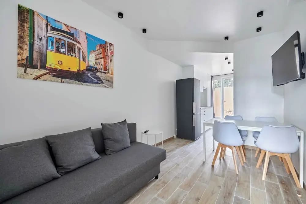 Beautiful Equipped Apartment in Downtown Deauville 4p/1br With Patio - Photo 1
