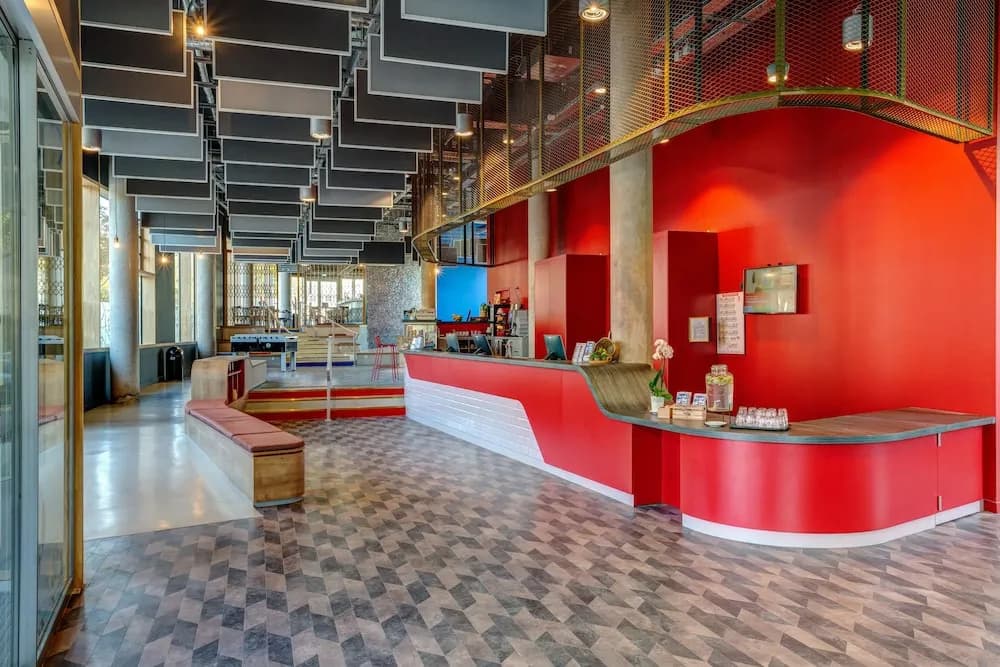 Meininger Hotel Paris Porte De Vincennes - Photo 2
