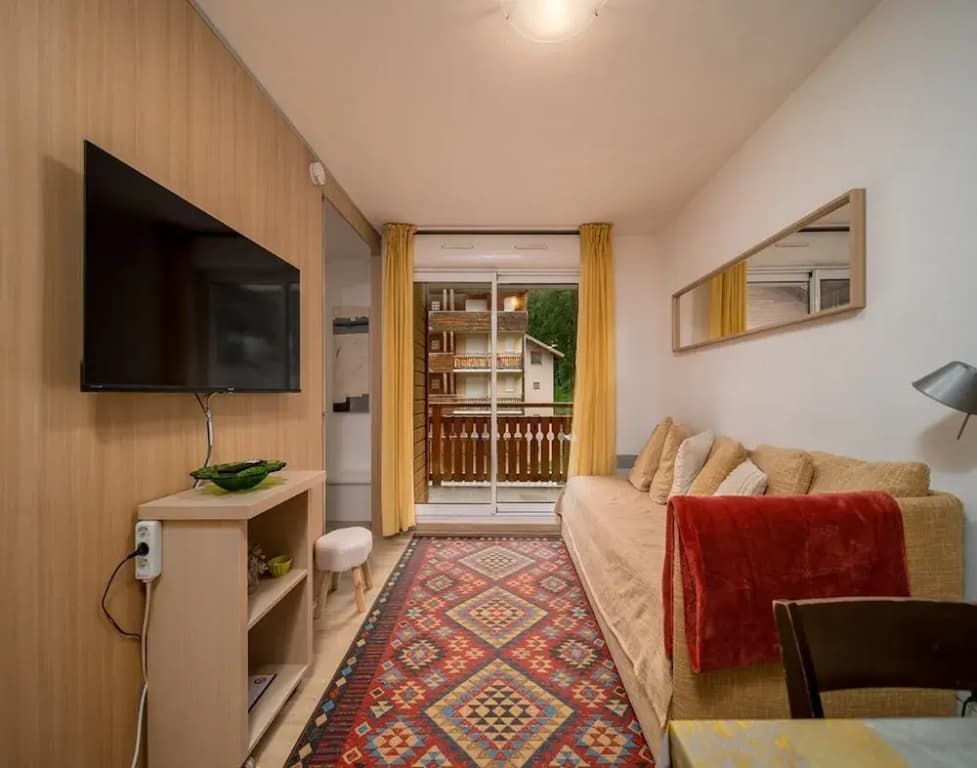 Apartment in France With Ski-in Access - Photo 2