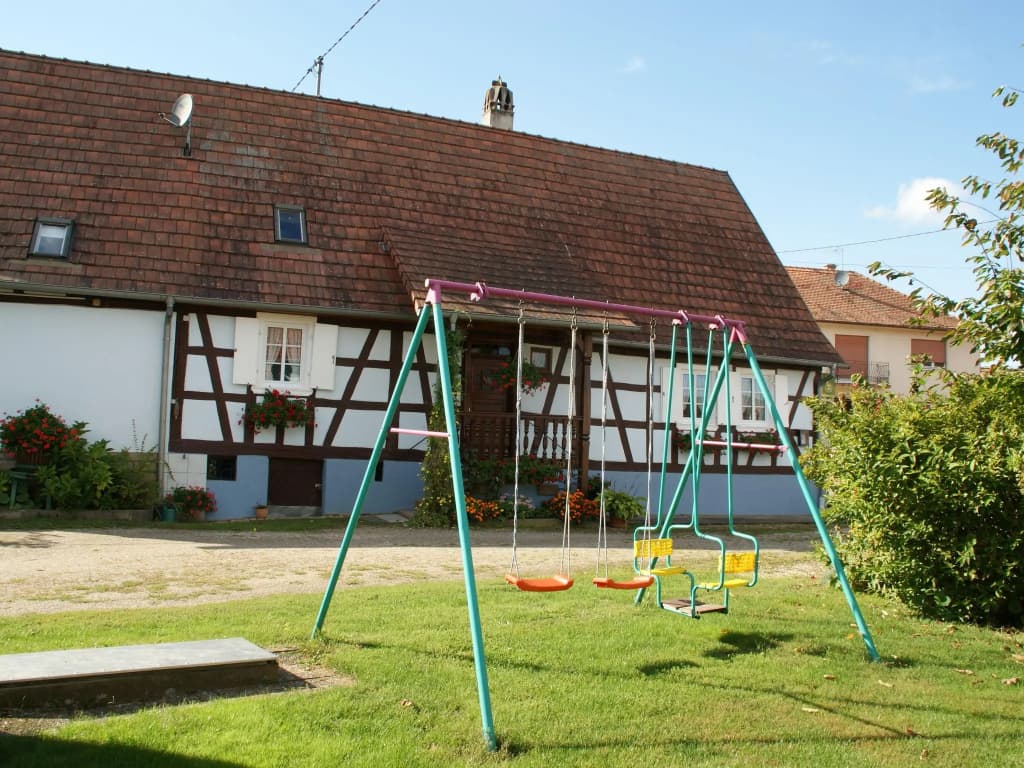 Cozy Holiday Home in Schleithal with Garden - Photo 3