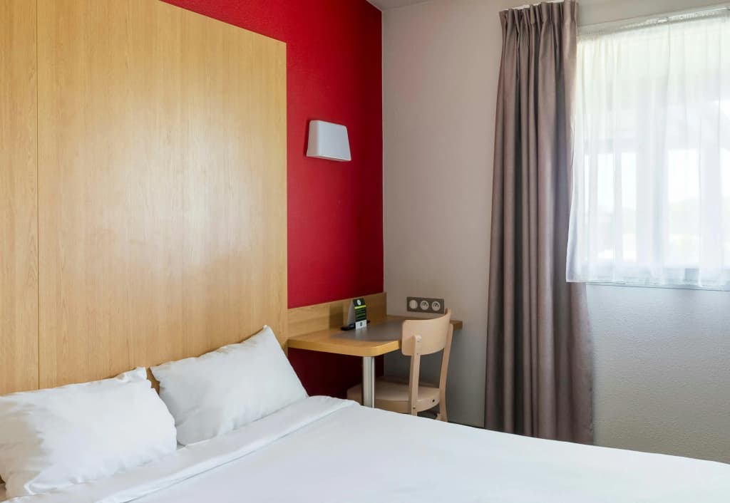 B&B HOTEL Troyes Barberey - Miniature 6