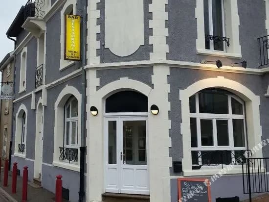 Hotel des voyageurs - Photo 1