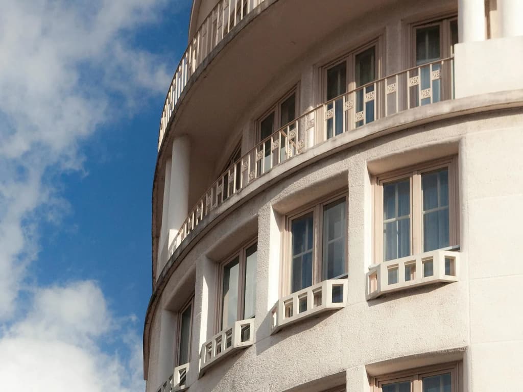 ibis Styles Dijon Central - Photo 1