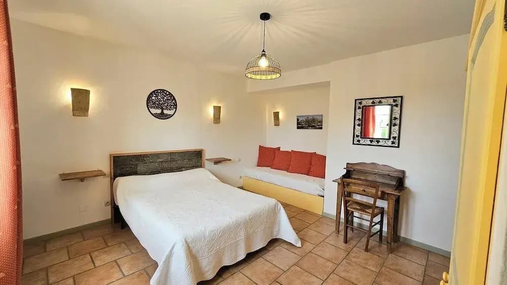 Maison d'hôtes La Ramade, 5 chambres et table d'hôtes en Provence (12 pers) - Photo 2