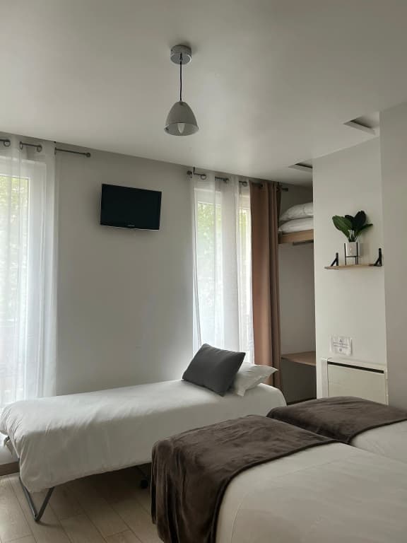 Hotel Le National Clichy Paris - Miniature 7