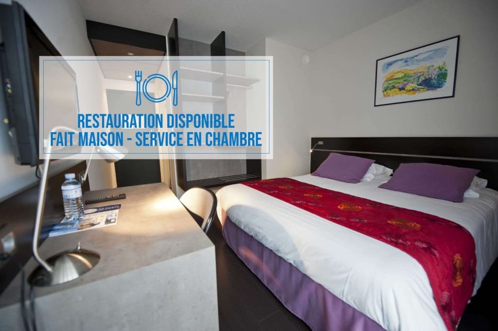 Villa With Private Pool in Plestin-les-greves - Photo 3