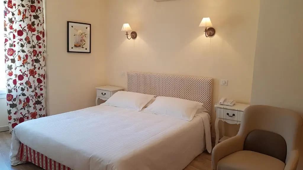 Hotel Berneron - Photo 4