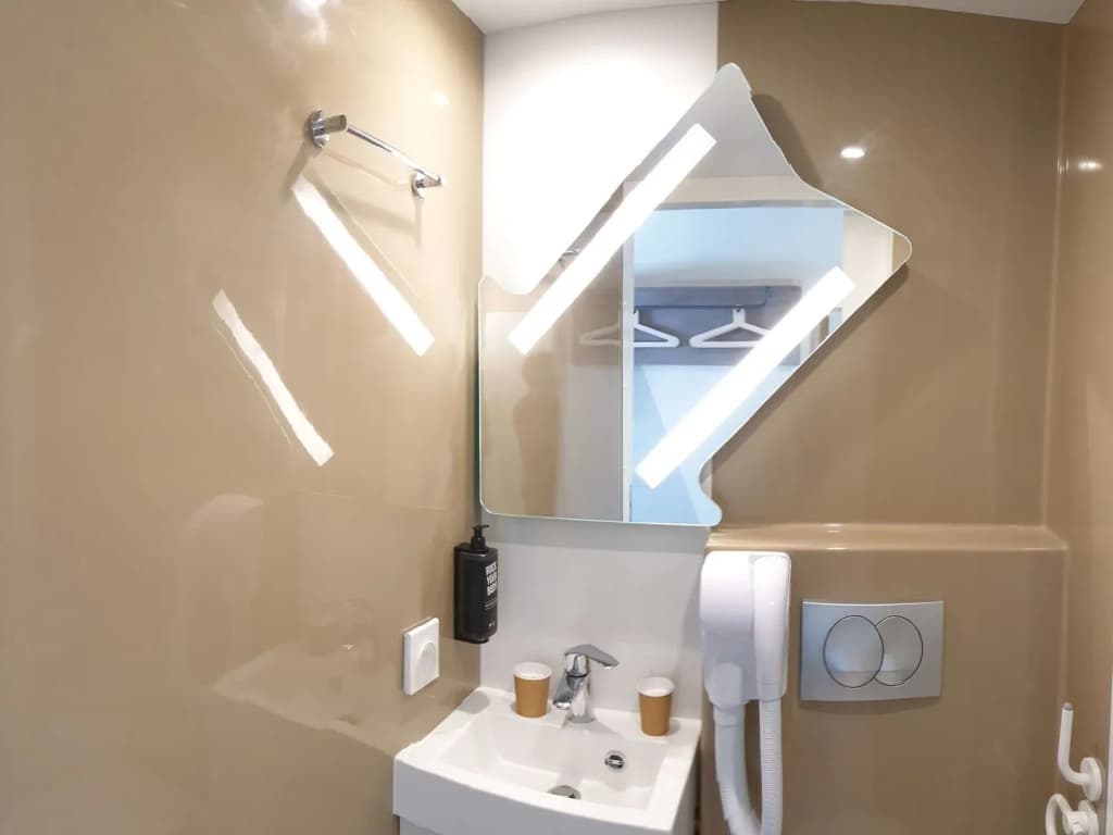 ibis budget Ciboure Saint Jean de Luz - Miniature 8