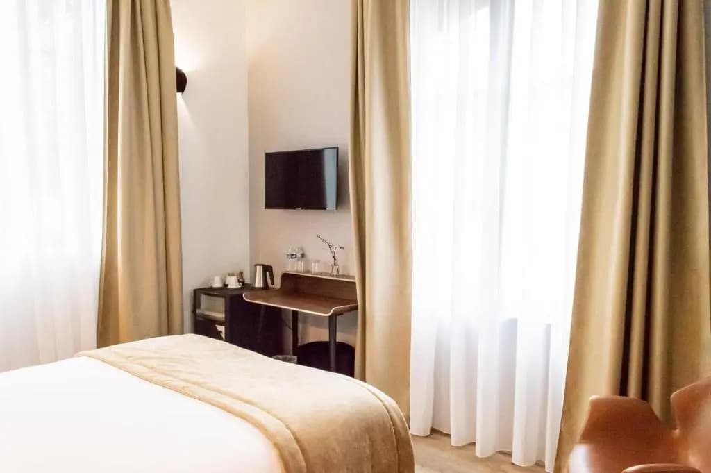 Hotel des Iris - Photo 2