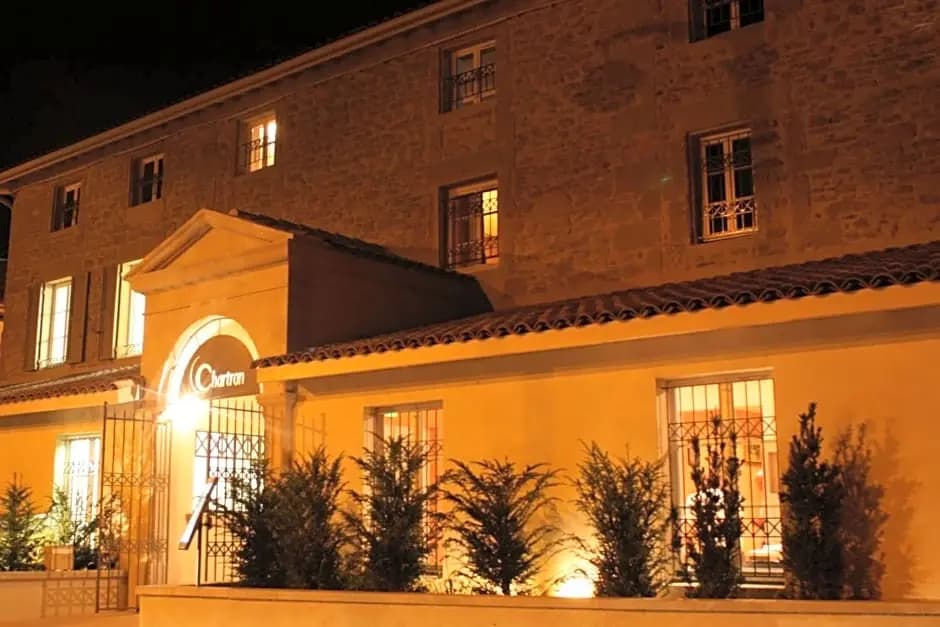 Hotel Restaurant Chartron - Photo 1