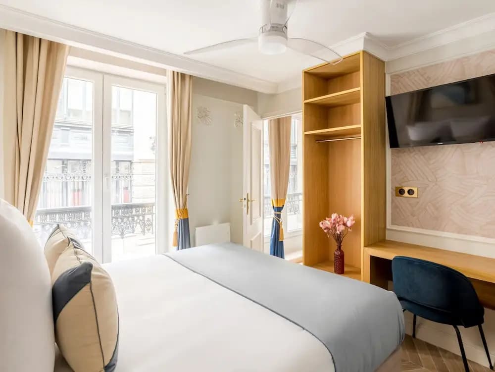 Merveil Luxury Suites - Rougemont I-II-III - Miniature 6