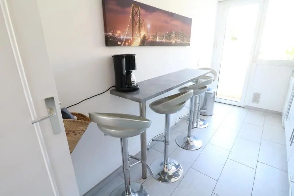 Amazing Sea View 2 Bedroom Front of the Beach 303 - Miniature 8