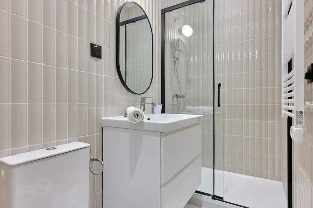 Charming & Modern Apartment Center of Paris - Miniature 8