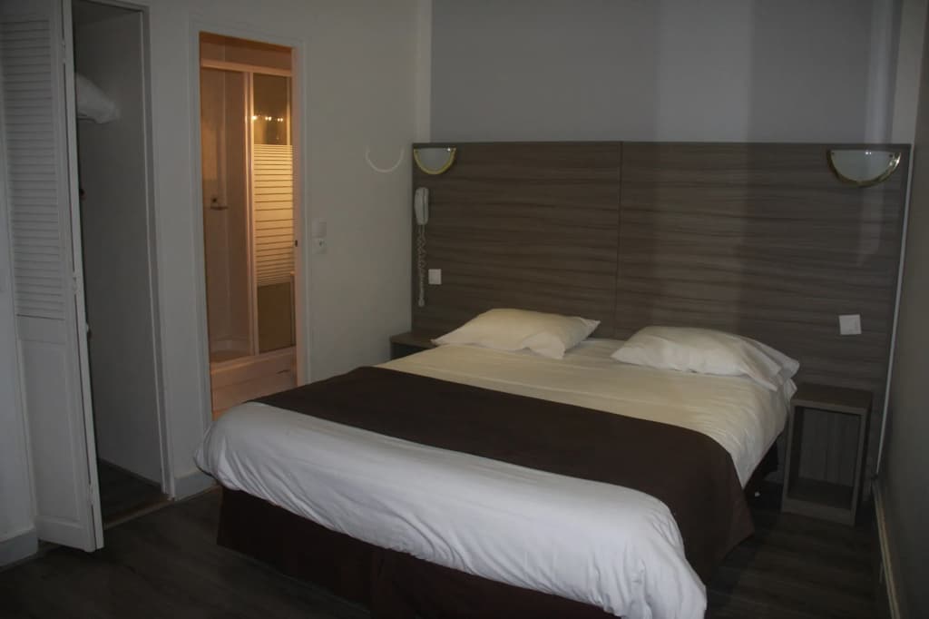 Panam Hotel - Photo 4