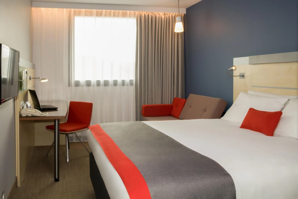 Holiday Inn Express Toulouse Airport by IHG - Photo 3