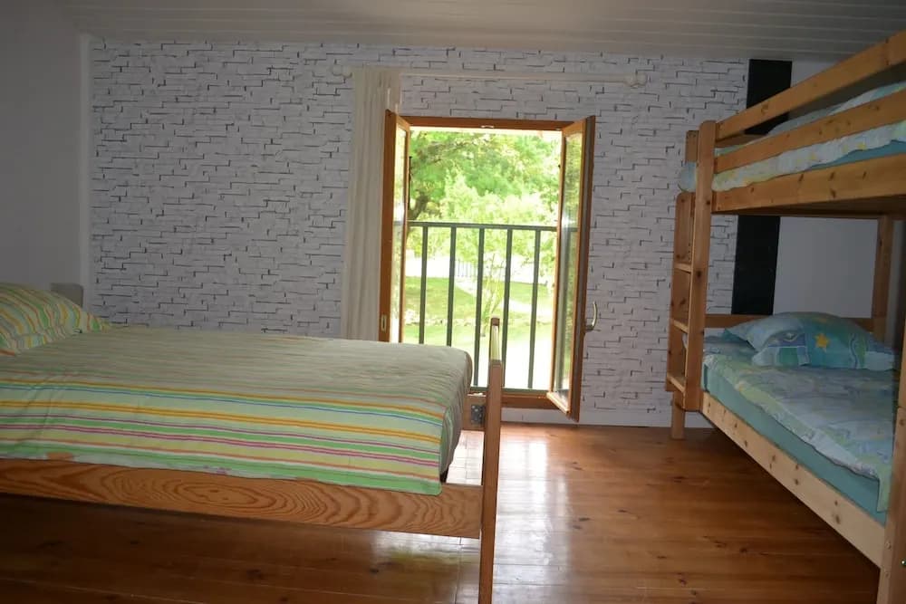 Villa With 5 Bedrooms in Laurac, With Wonderful Mountain View, Pool Ac - Photo 4