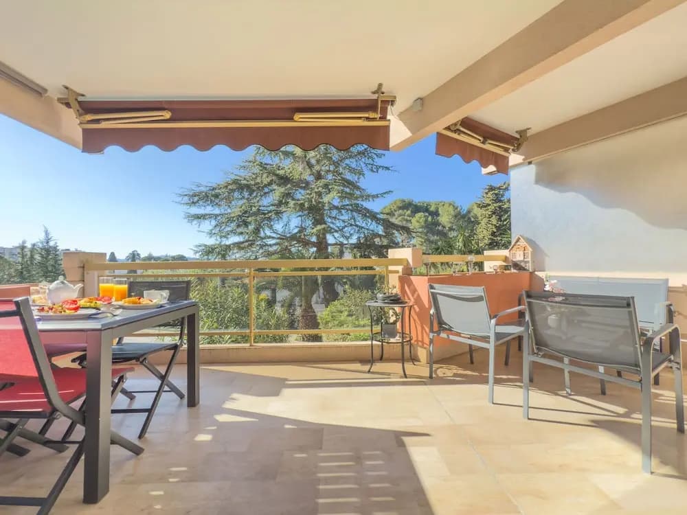 Le Cozy in Cannes With 2 Bedrooms - Miniature 8