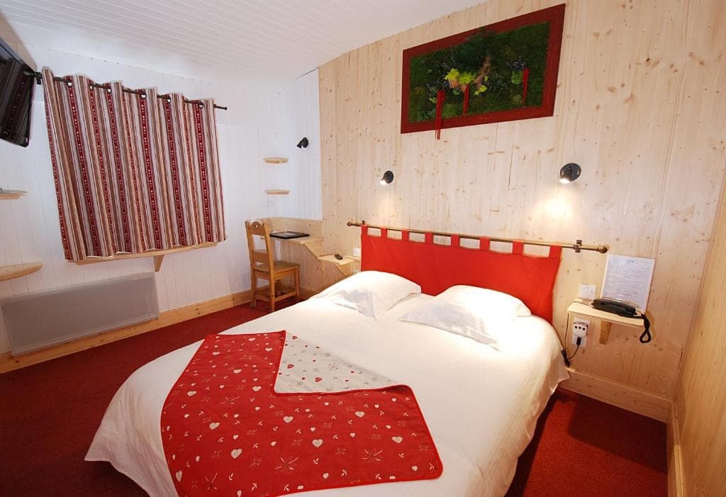 Hôtel Carlit - Photo 2