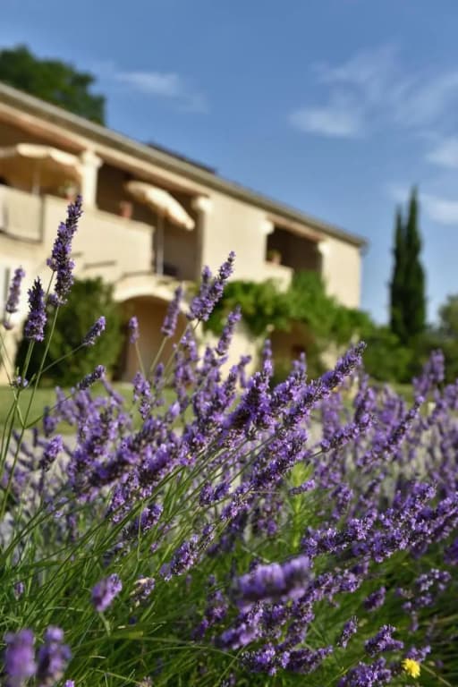 Hotel Charembeau - Photo 5