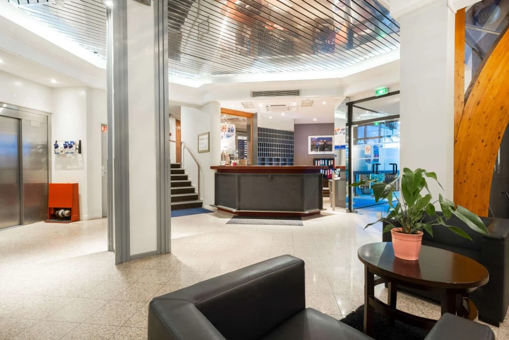 Comfort Hotel Toulouse Sud - Photo 2
