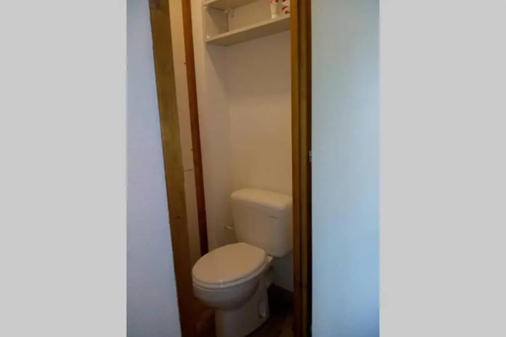 Au Pied des Pistes B31, Chaleureux studio 4 pers, vue sur la vallée imprenable avec WIFI, DRAPS NON COMPRIS - Photo 5