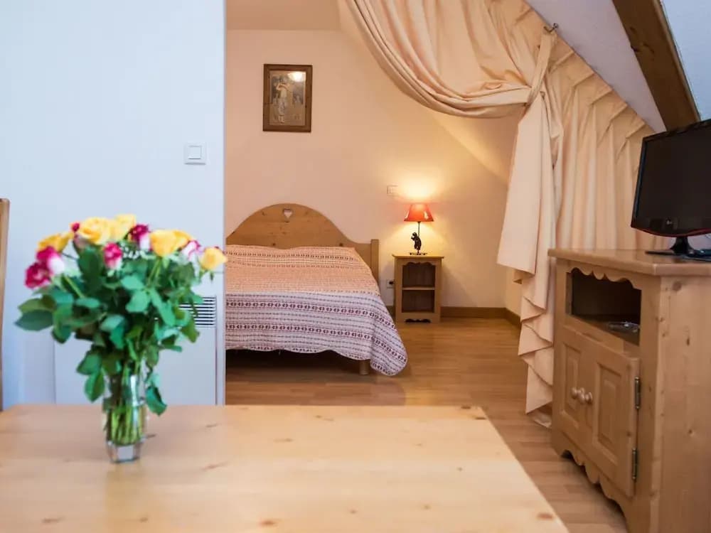 Retreat Near Lake Annecy - Photo 2