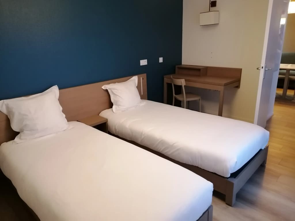 Terres de France - Appart'Hotel Quimper - Photo 5