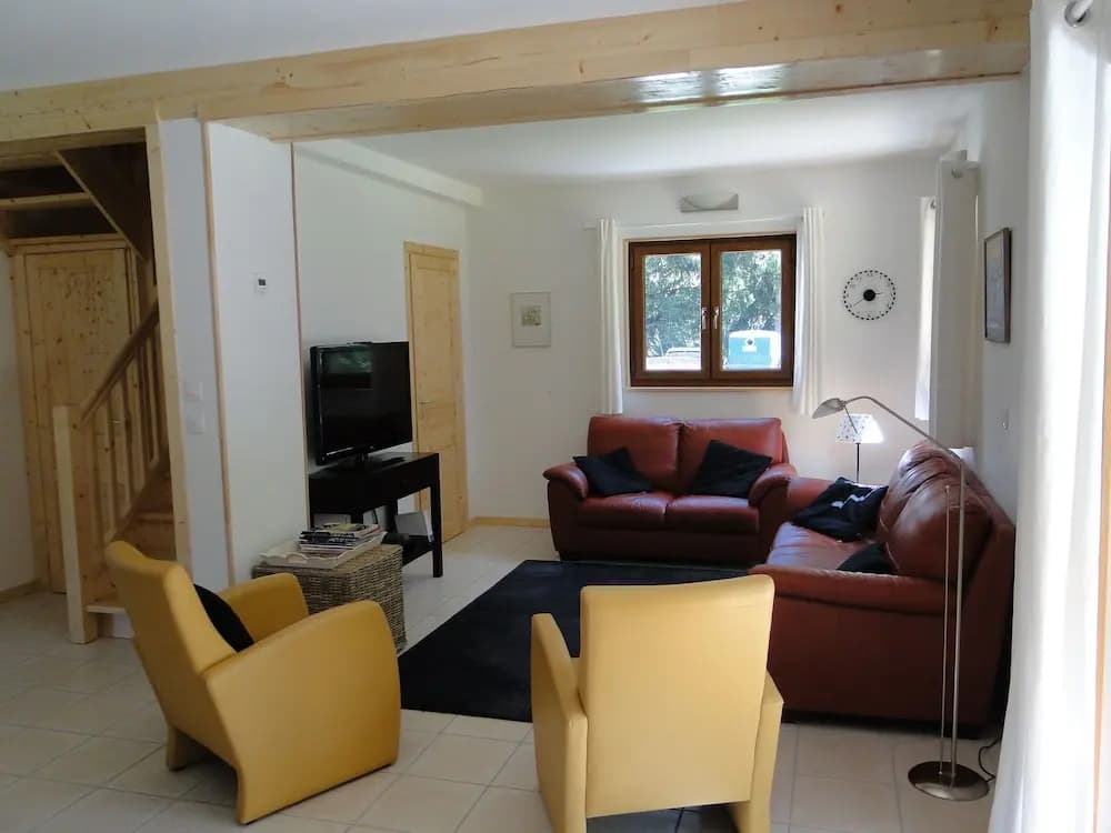 Modern chalet in Venosc with pool - Photo 2