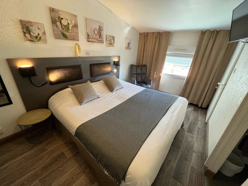 Le Cheval Blanc, Cognac Centre - Photo 3